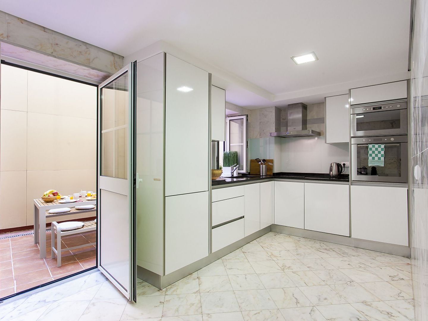 ליסבון Chiado Patio Apartment מראה חיצוני תמונה